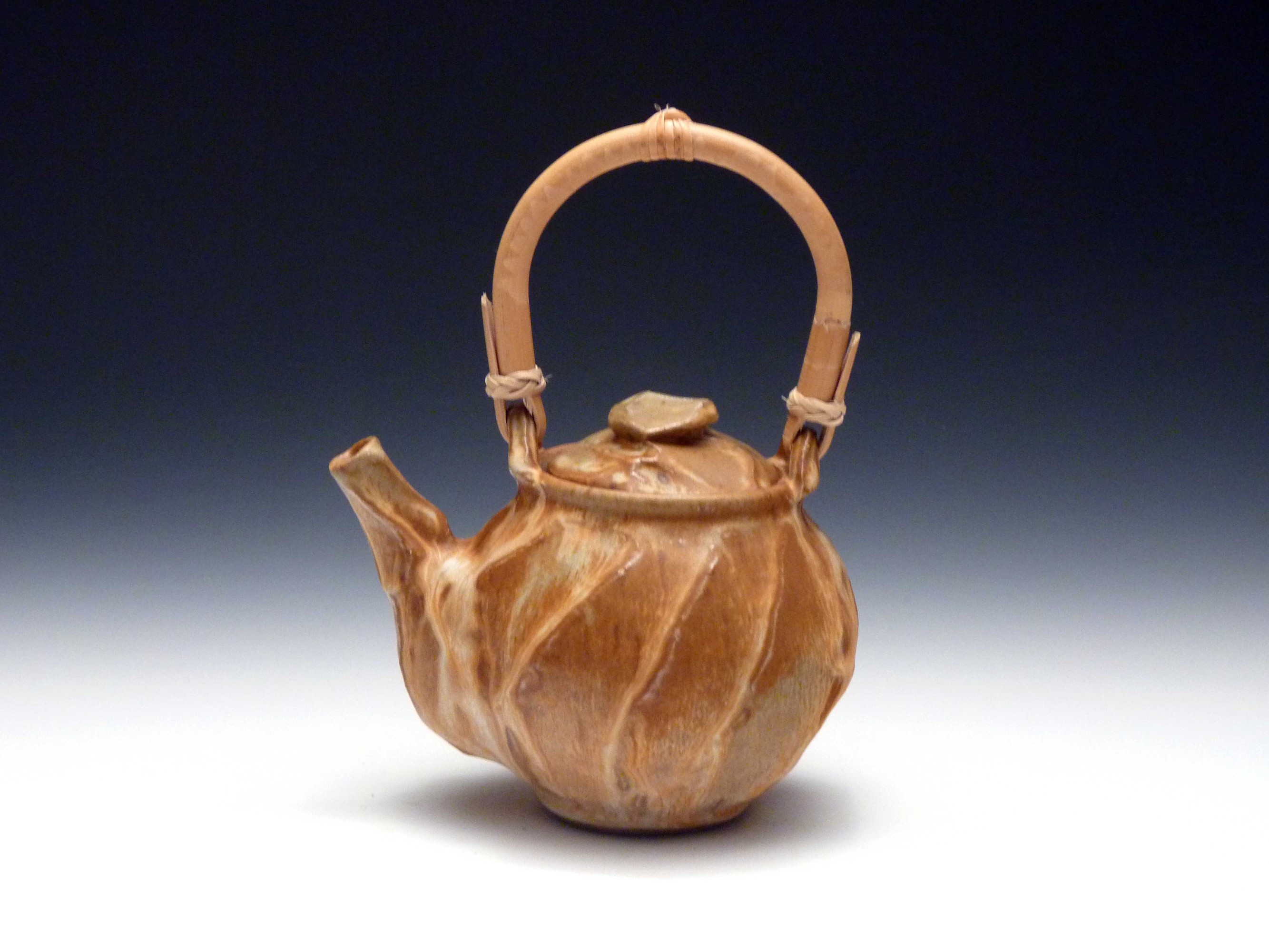 Etsy listing photo made with this tool: a 2667×2000 JPEG of a tan-glazed teapot, with the square and 170×135 thumbnail crops outlined